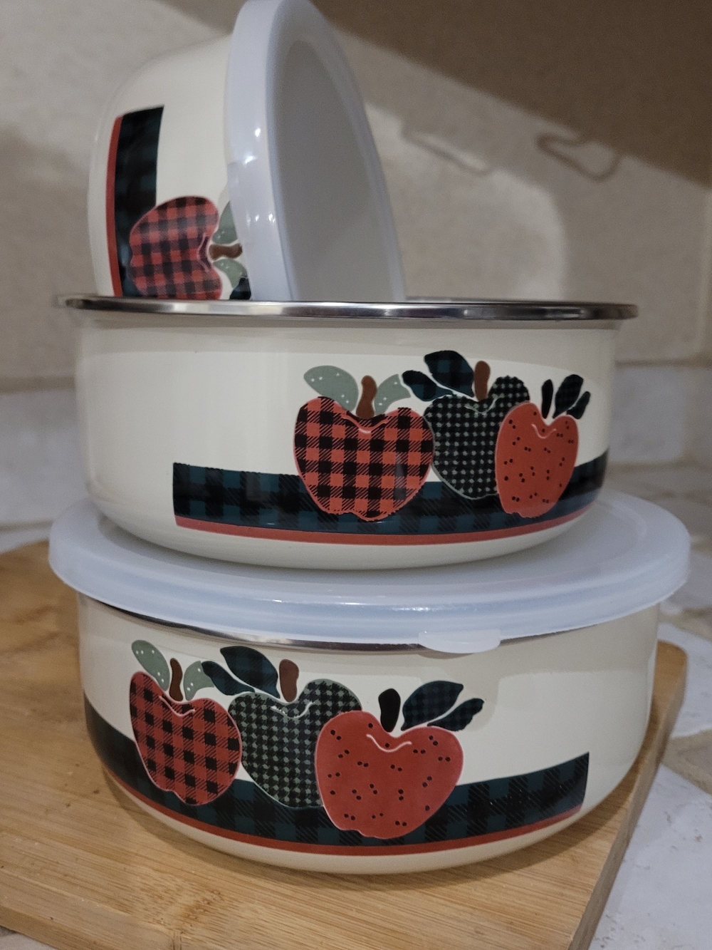 Vtg Countryside Apples Metal Mixing Nesting Bowl Set 3 Farmhouse Cream  w 2 Lids
